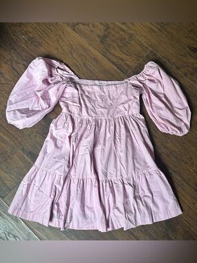 Hollister Light Pink Off-Shoulder Puff Sleeve Tiered Dress